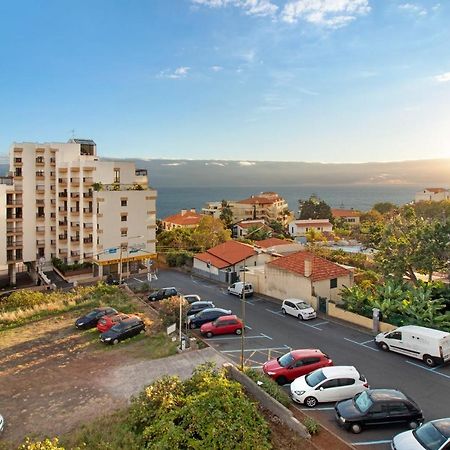 Appartamento Dfm Happy Days D - Funchal Esterno foto